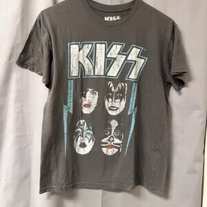 gray KISS band graphic t-shirt Size Medium BR2219
